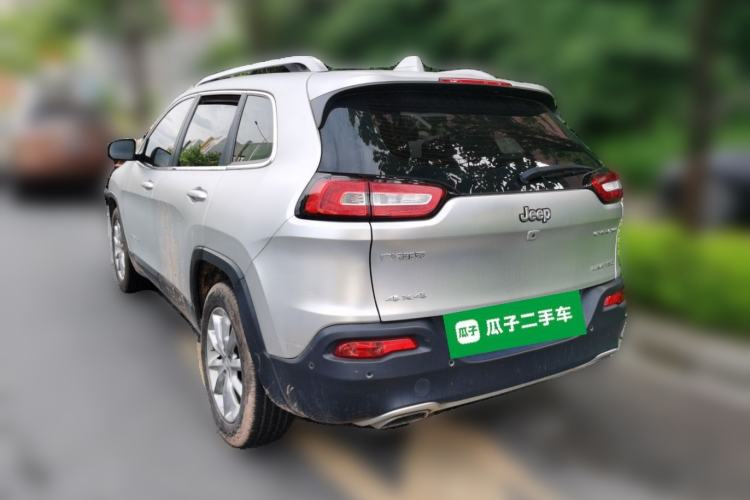 Used Jeep Cherokee 2016 2.4L Superior Edition Rear Left 45 Deg