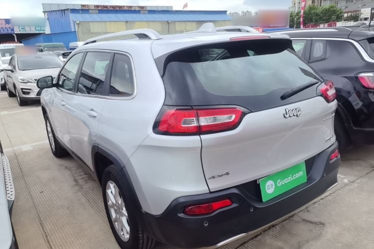 Used Jeep Cherokee 2016 2.4L Leading Edition Rear Left 45 Deg