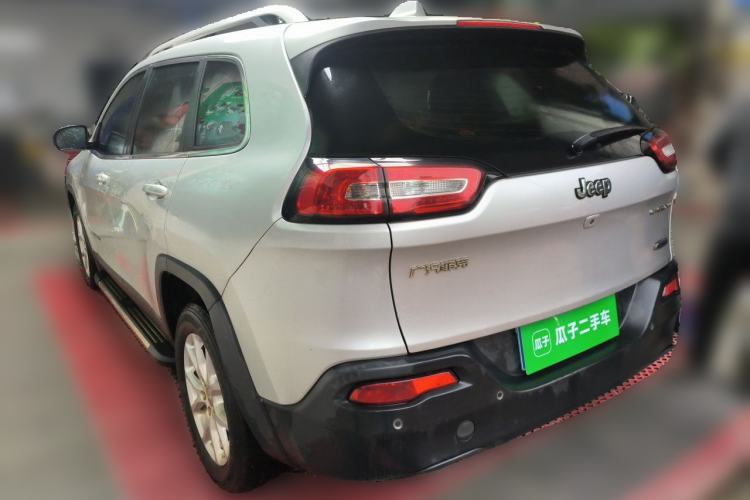 Used Jeep Cherokee 2016 2.0L Superior Edition Rear Left 45 Deg