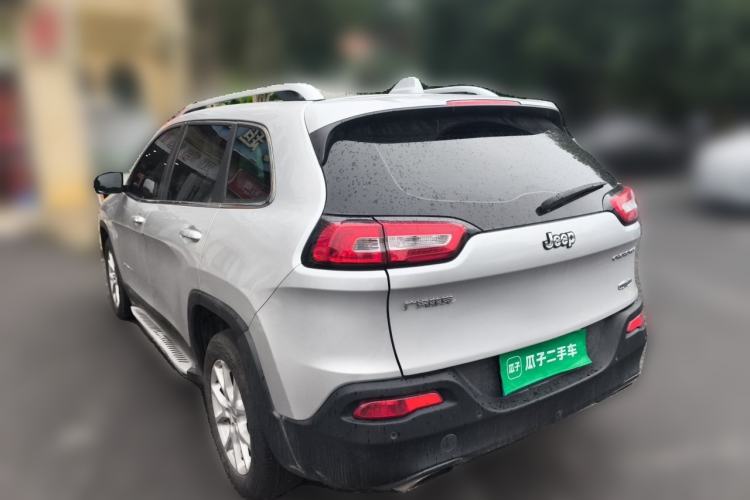 Used Jeep Cherokee 2016 2.4L Leading Edition Rear Left 45 Deg