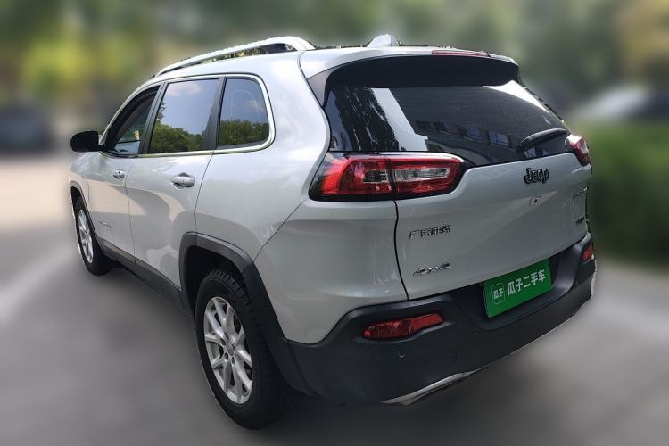 Used Jeep Cherokee 2016 2.4L Professional Smart Version Rear Left 45 Deg