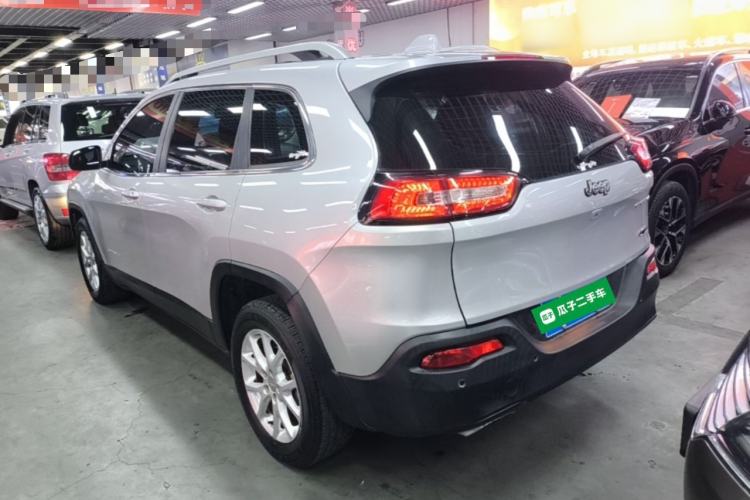 Used Jeep Cherokee 2016 2.4L Leading Smart Version Rear Left 45 Deg