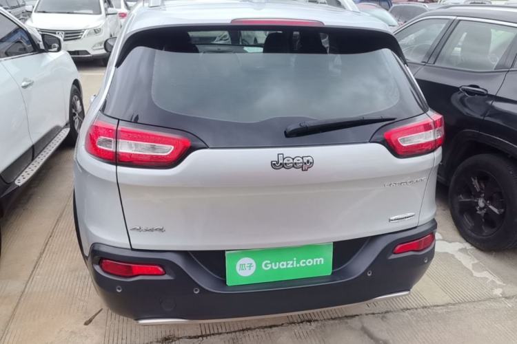 Used Jeep Cherokee 2016 2.4L Leading Edition Rear