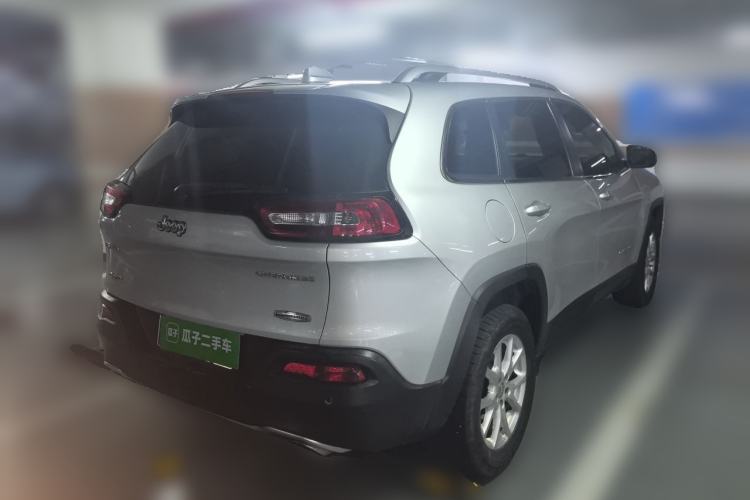 Used Jeep Cherokee 2016 2.4L Professional Edition Rear Right 45 Deg