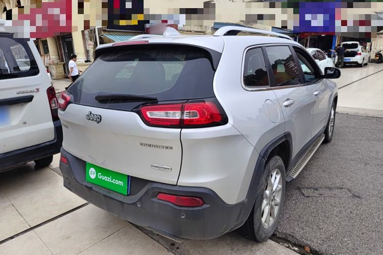 Used Jeep Cherokee 2016 2.4L Leading Edition Rear Right 45 Deg