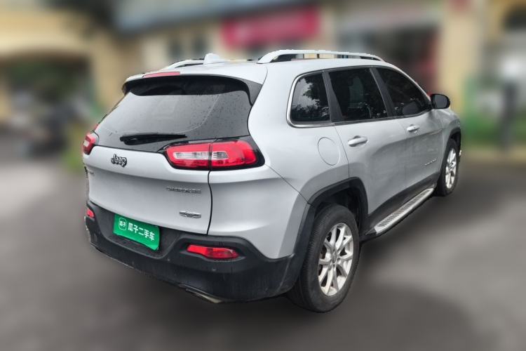 Used Jeep Cherokee 2016 2.4L Leading Edition Rear Right 45 Deg