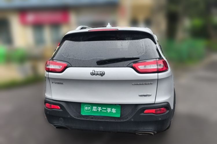 Used Jeep Cherokee 2016 2.4L Leading Edition Rear
