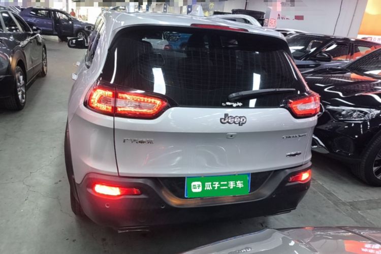 Used Jeep Cherokee 2016 2.4L Leading Smart Version Rear
