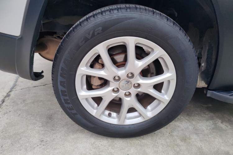 Used Jeep Cherokee 2016 2.4L Leading Edition Right Rear Wheel Hub