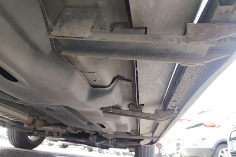 Used Jeep Cherokee 2016 2.4L Leading Edition Right Side Sill
