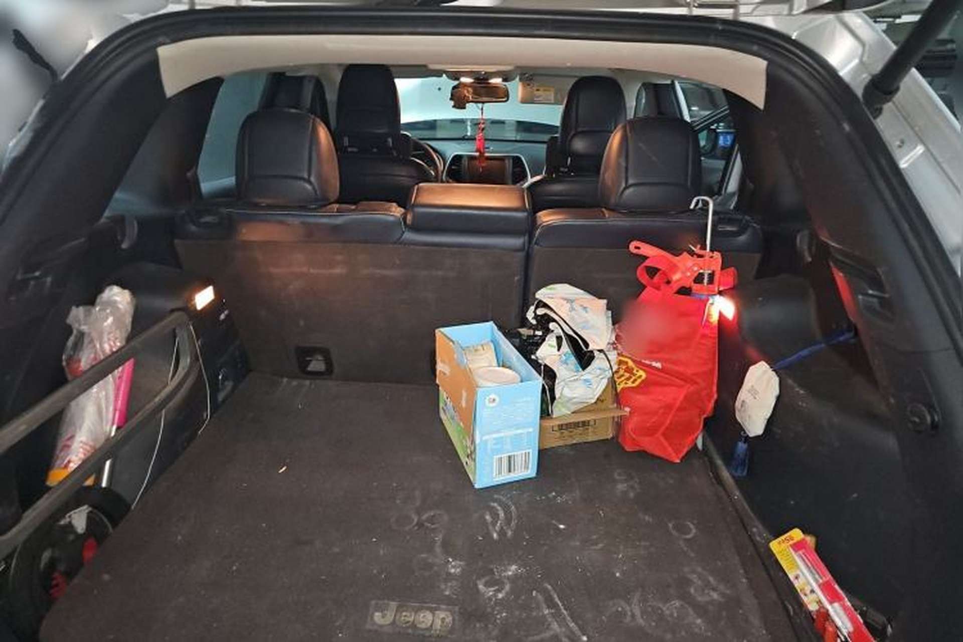 Used Jeep Cherokee 2016 2.4L Professional Smart Version Trunk