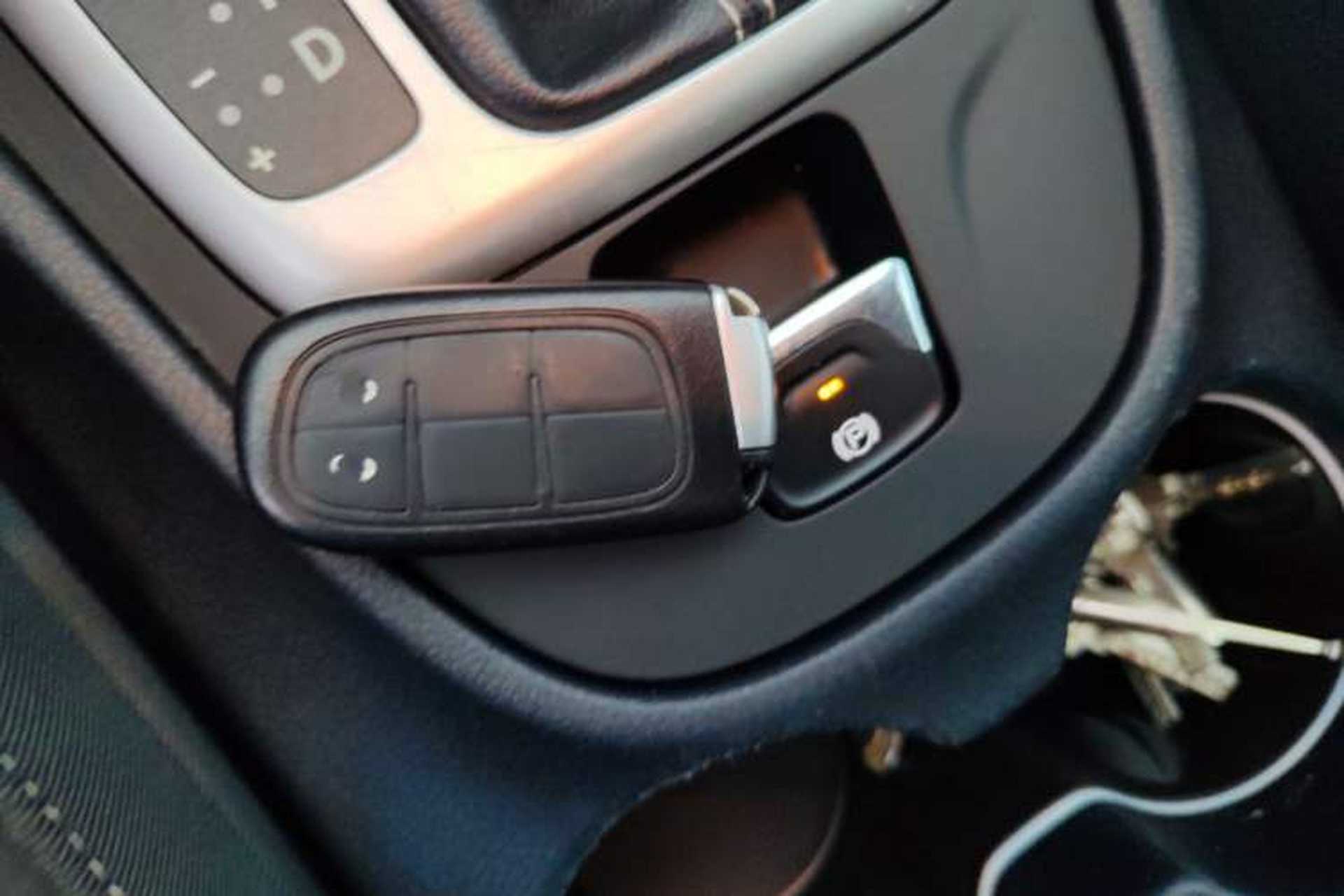 Used Jeep Cherokee 2016 2.4L Leading Edition Vehicle Key