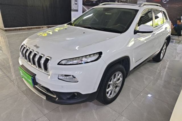 Used Jeep Cherokee 2016 2.4L Professional Smart Version