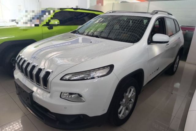 Used Jeep Cherokee 2016 2.0L Superior Edition