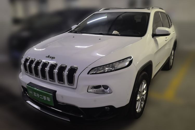 Used Jeep Cherokee 2016 2.4L Professional Smart Version Guazi used car, China used car export, Used car for sale, Used  cars, Cheapest cars for sale