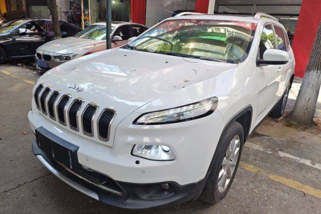 Used Jeep Cherokee 2016 2.4L Superior Edition