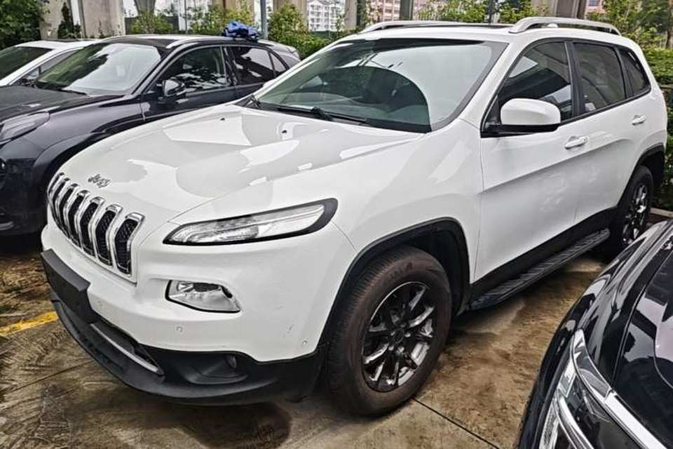 Jeep Cherokee 2016