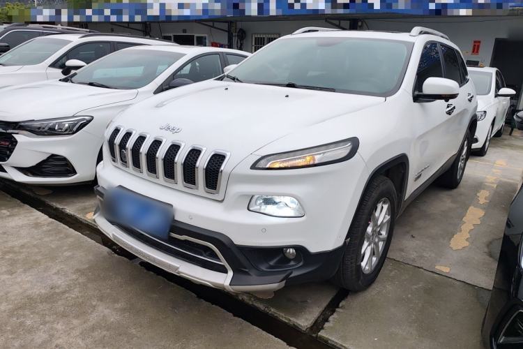 Used Jeep Cherokee 2016 2.4L Professional Edition Guazi used car, China used car export, Used car for sale, Used cars, Cheapest cars for sale