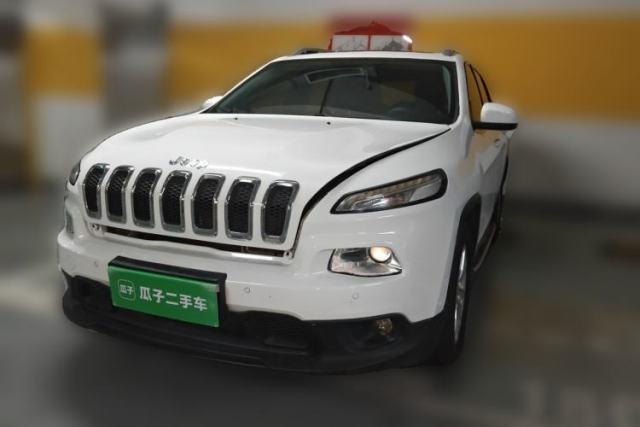 Used Jeep Cherokee 2016 2.0L Superior Edition