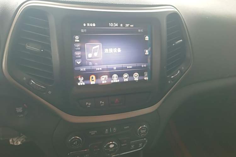 Used Jeep Cherokee 2016 2.4L Superior Edition Audio And AC Panel
