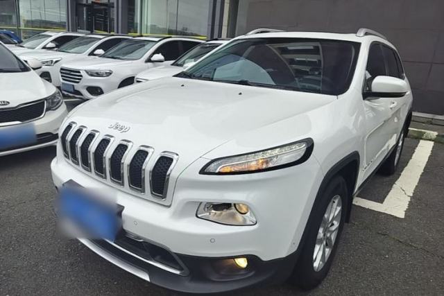 Used Jeep Cherokee 2016 2.4L Professional Smart Version