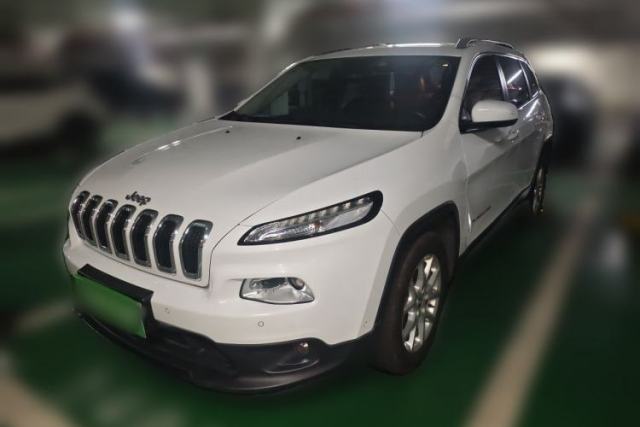 Used Jeep Cherokee 2016 2.0L Superior Edition