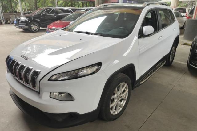 Jeep Cherokee 2016 2.0L Superior Edition d’occasion