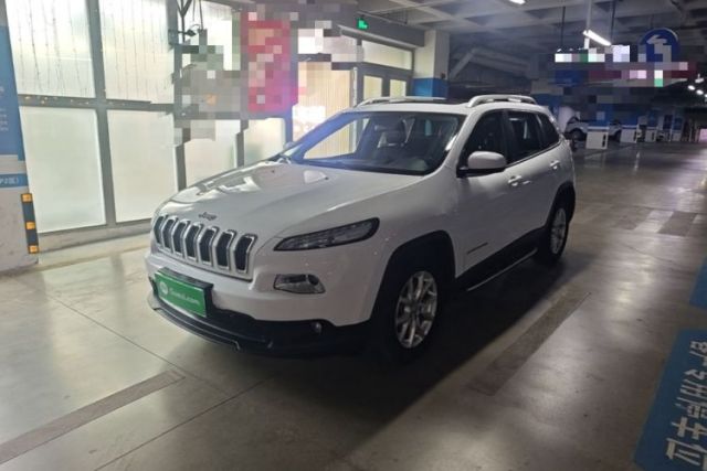 Used Jeep Cherokee 2016 2.0L Superior Edition