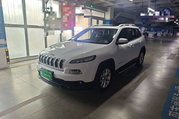 Used Jeep Cherokee 2016 2.0L Superior Edition Guazi used car, China used car export, Used car for sale, Used cars, Cheapest cars for sale