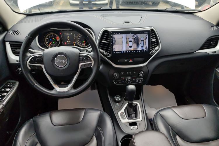 Used Jeep Cherokee 2016 2.4L Professional Edition Center Console