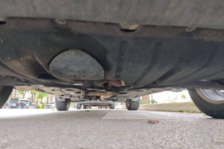 Used Jeep Cherokee 2016 2.4L Superior Edition Chassis Front