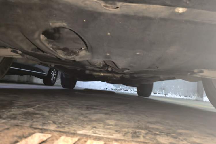 Used Jeep Cherokee 2016 2.4L Professional Smart Version Chassis Front