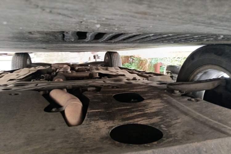 Used Jeep Cherokee 2016 2.4L Professional Smart Version Chassis Front