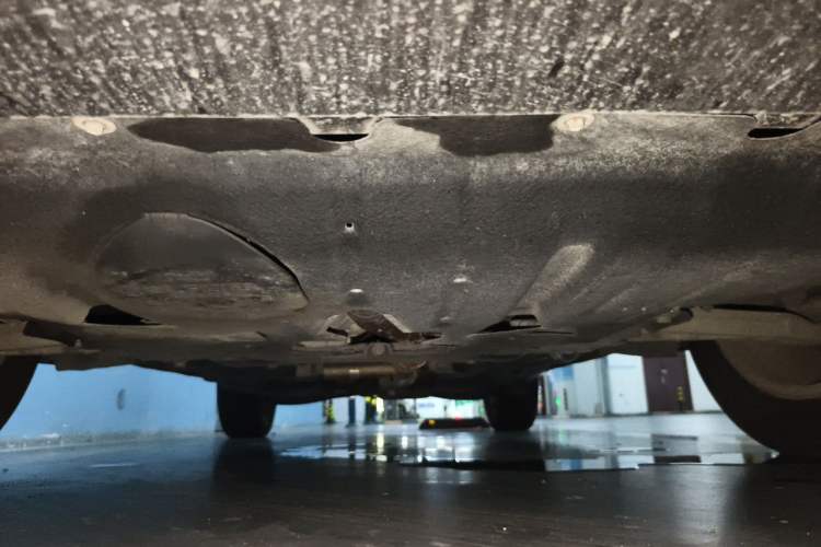Used Jeep Cherokee 2016 2.4L Superior Edition Chassis Front