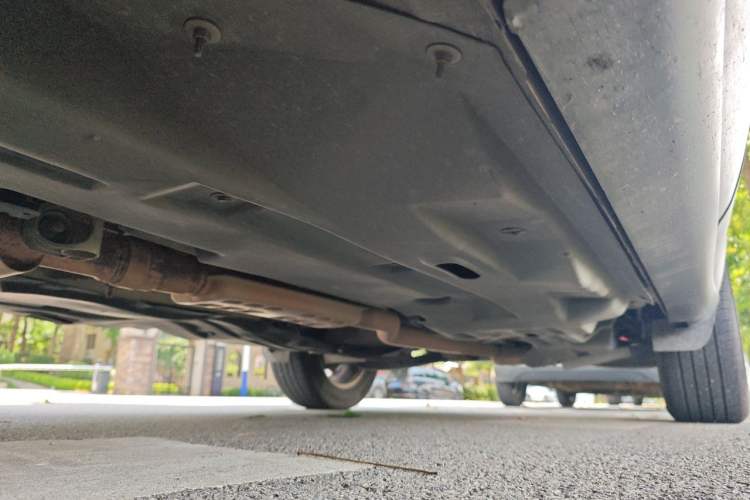 Used Jeep Cherokee 2016 2.4L Superior Edition Chassis Front Left