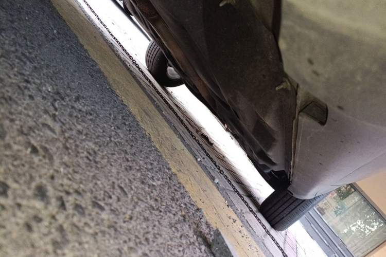 Used Jeep Cherokee 2016 2.4L Leading Edition Chassis Front Left
