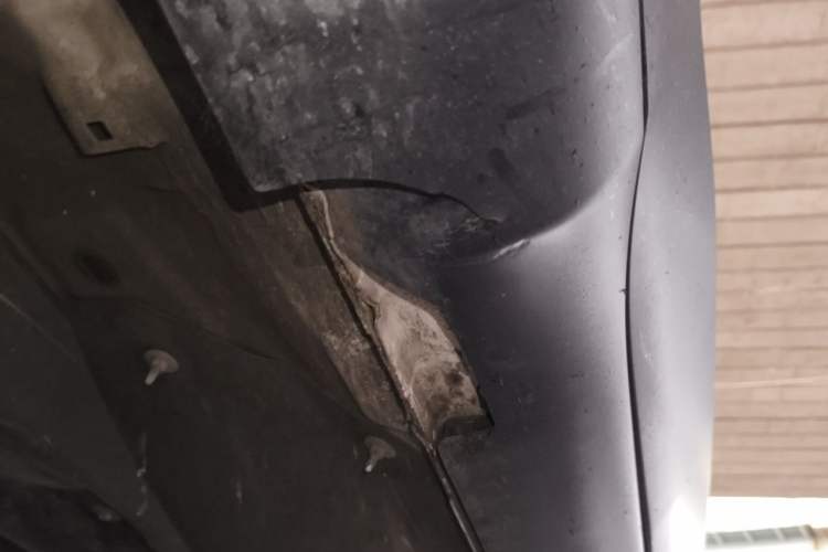 Used Jeep Cherokee 2016 2.4L Professional Edition Chassis Front Left