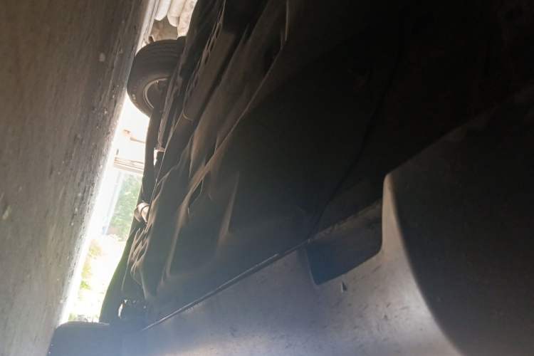 Used Jeep Cherokee 2016 2.0L Superior Edition Chassis Front Left