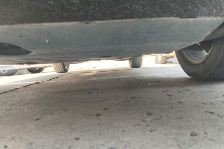 Used Jeep Cherokee 2016 2.0L Superior Edition Chassis Front Left