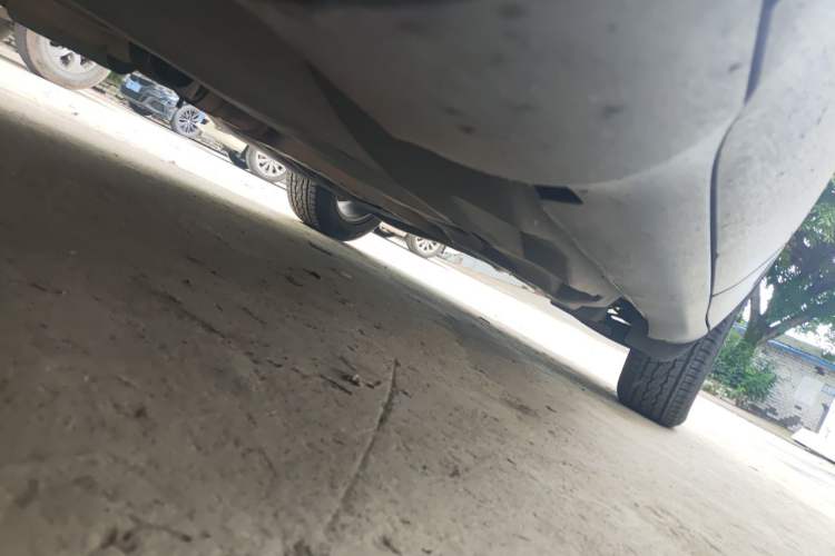 Used Jeep Cherokee 2016 2.0L Leading Edition Chassis Front Left