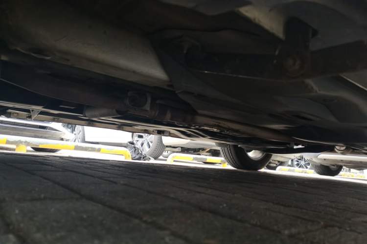 Used Jeep Cherokee 2016 2.4L Leading Smart Version Chassis Front Left