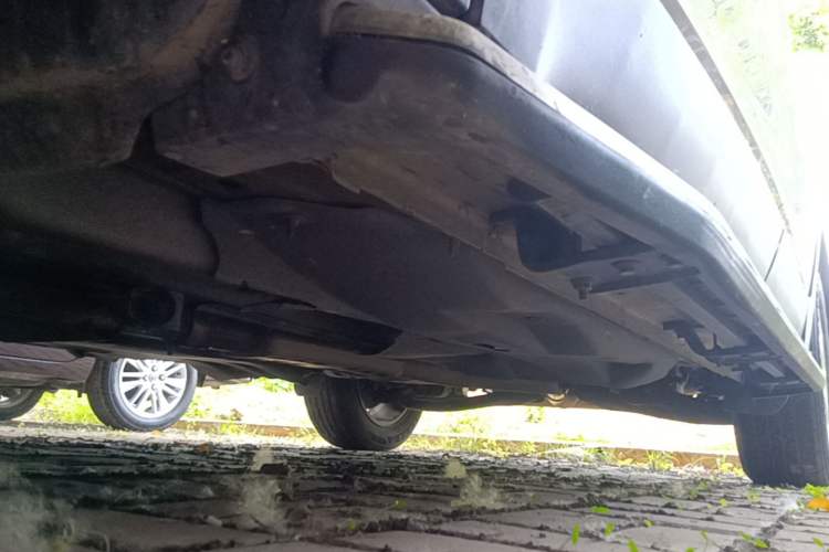 Used Jeep Cherokee 2016 2.4L Leading Edition Chassis Front Left