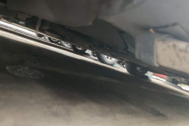 Used Jeep Cherokee 2016 2.4L Leading Smart Version Chassis Front Left