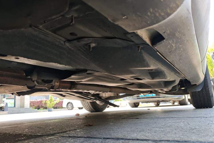 Used Jeep Cherokee 2016 2.0L Superior Edition Chassis Front Left