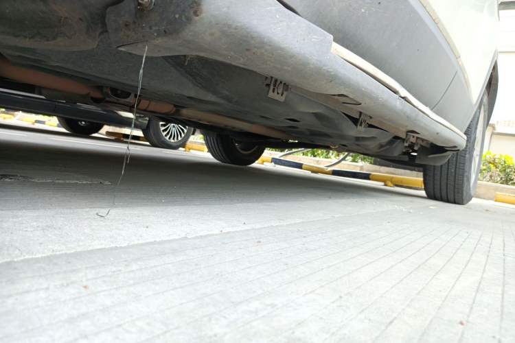Used Jeep Cherokee 2016 2.4L Leading Edition Chassis Front Left