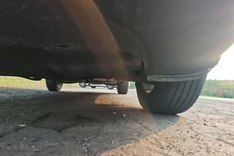 Used Jeep Cherokee 2016 2.4L Professional Edition Chassis Front Left