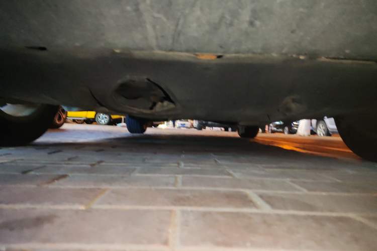 Used Jeep Cherokee 2016 2.4L Leading Smart Version Chassis Front