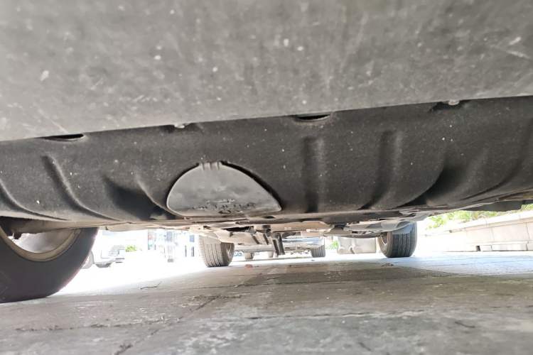 Used Jeep Cherokee 2016 2.0L Superior Edition Chassis Front