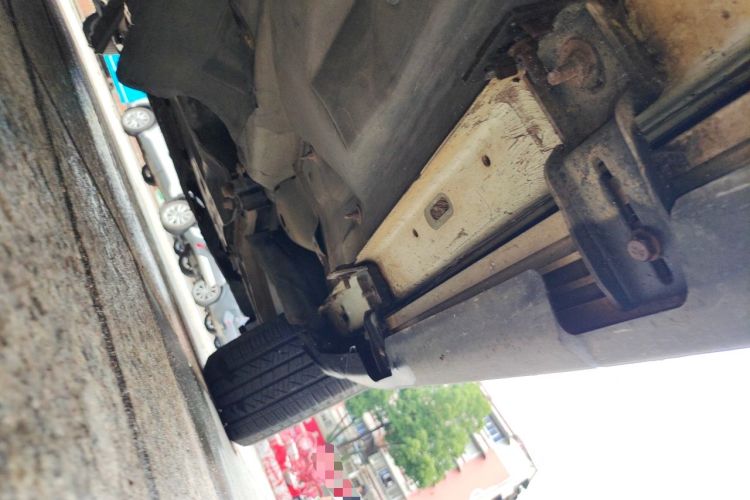 Used Jeep Cherokee 2016 2.0L Superior Edition Chassis Front Right