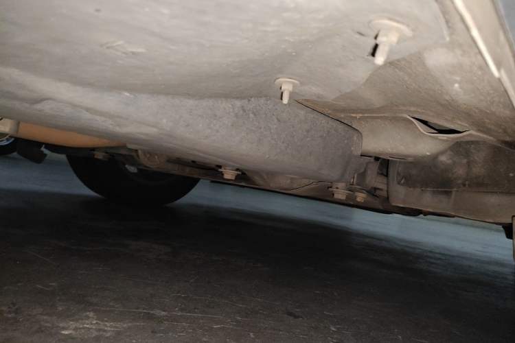 Used Jeep Cherokee 2016 2.0L Superior Edition Chassis Front Right